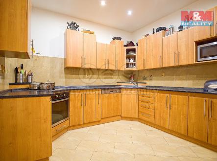 kuchyně | Prodej - dům/vila, 260 m²