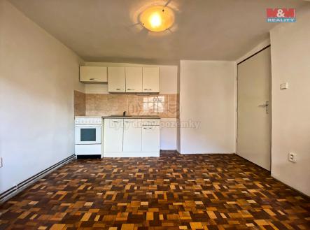 Kuchyň | Pronájem bytu, 1+1, 33 m²