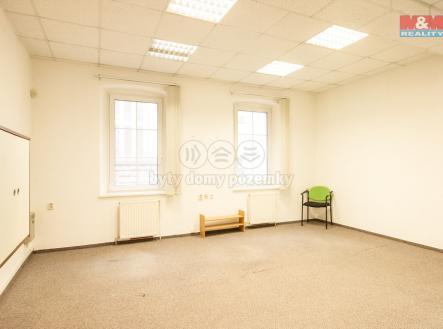 místnost | Pronájem - kanceláře, 65 m²