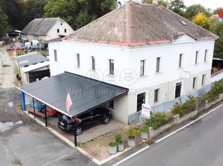 budova | Prodej - obchodní prostor, 300 m²