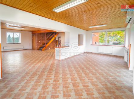 Vnitřní prostory domu | Prodej - dům/vila, 293 m²