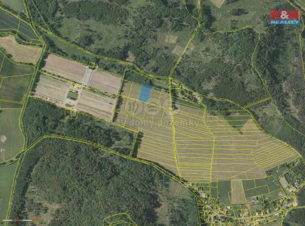 Prodej - pozemek, trvalý travní porost, 3 951 m²