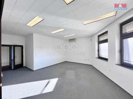 Pronájem - kanceláře, 78 m²