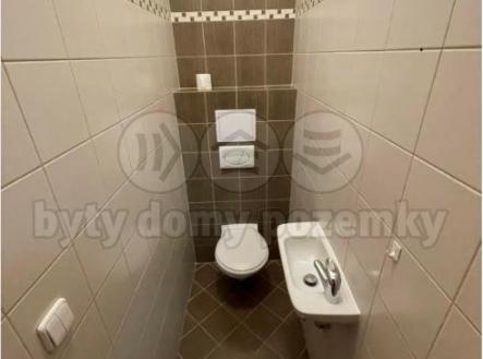 IMG-524c33ab8553d1d9e24915386be63856-V.jpg | Pronájem - kanceláře, 61 m²