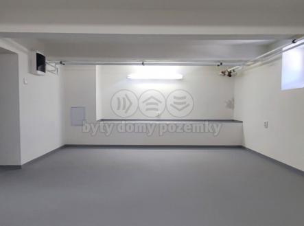 Pronájem - skladovací prostor, 23 m²