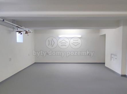Pronájem - skladovací prostor, 23 m²