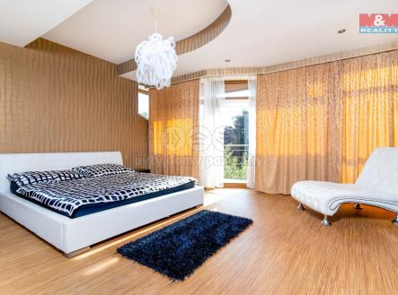Prodej - dům/vila, 1 500 m²