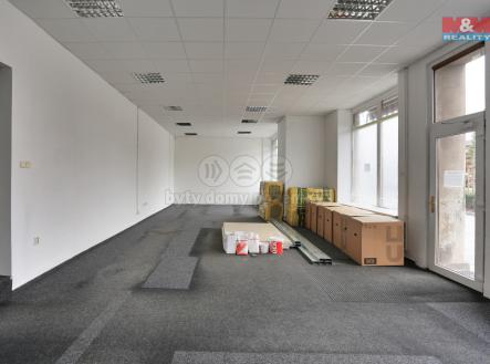 Pronájem - obchodní prostor, 116 m²