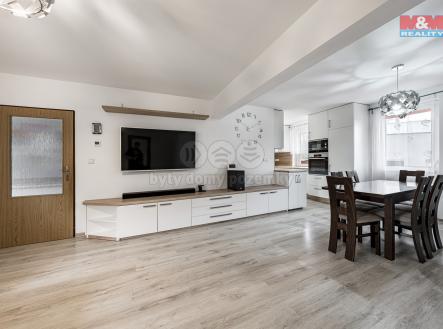 Obývací pokoj +KK | Prodej - dům/vila, 190 m²
