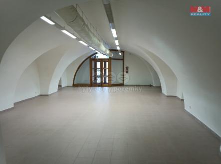 Pronájem - výrobní prostor, 1 364 m²