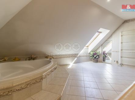 koupelna | Prodej - dům/vila, 280 m²