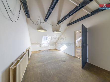 Prodej - kanceláře, 254 m²