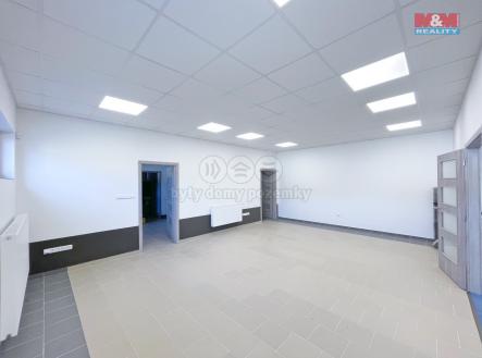 Pronájem - obchodní prostor, 138 m²
