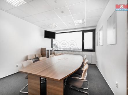 Pronájem - kanceláře, 320 m²