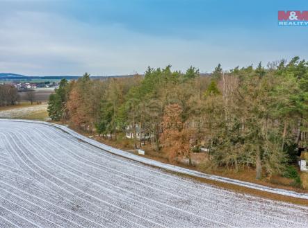 příjezd k chatě | Prodej - chata/rekreační objekt, 37 m²