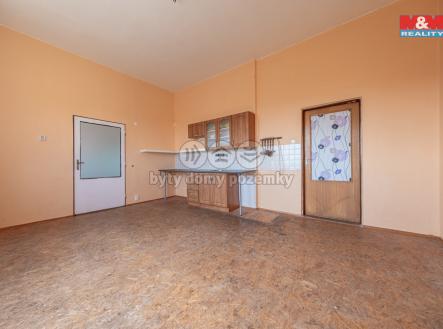 Prodej - dům/vila, 2 025 m²