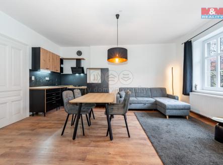 Prodej - dům/vila, 368 m²