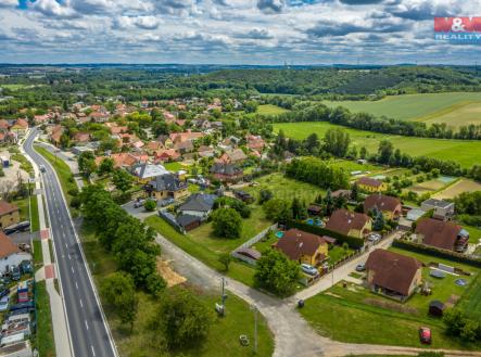 pohled na pozemek | Prodej - pozemek pro bydlení, 1 155 m²