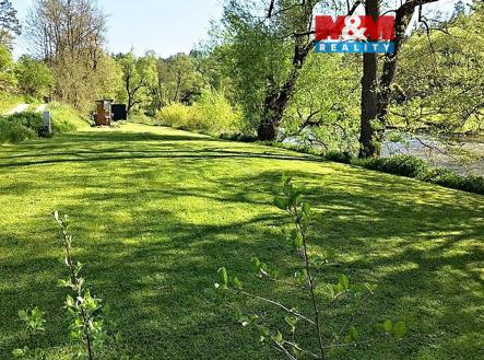 pohled na pozemek.jpeg | Prodej - pozemek pro komerční výstavbu, 804 m²