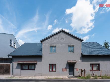 Rodinný dům | Prodej - dům/vila, 252 m²