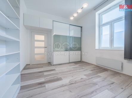 865070 | Prodej bytu, 2+kk, 64 m²