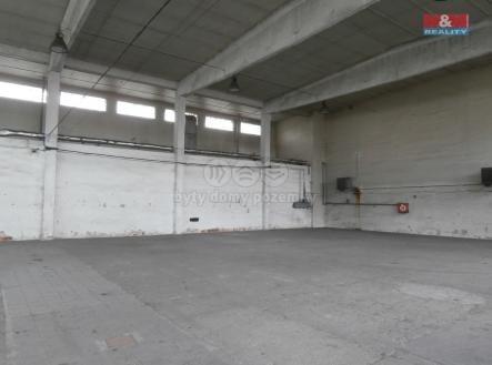 Pronájem - skladovací prostor, 1 600 m²