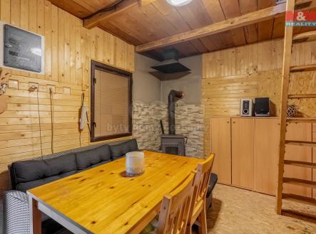 Obývací pokoj | Prodej - chata/rekreační objekt, 17 m²