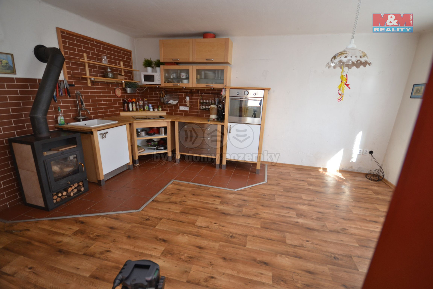Obývací pokoj s kuchyní 1.jpg
