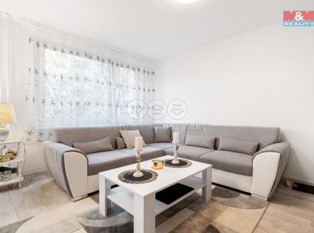 Obývací pokoj s KK | Prodej bytu, 3+kk, 74 m²