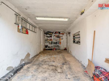Interiér garáže | Prodej - malý objekt/garáž