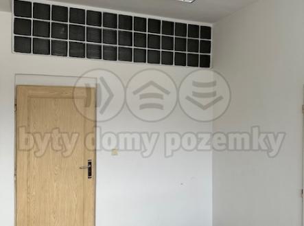 IMG_7751.jpg | Pronájem - kanceláře, 24 m²