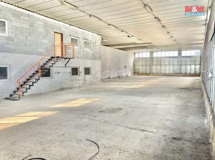 Pronájem - výrobní prostor, 600 m²
