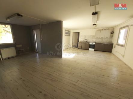 kuchyně+pokoj | Prodej - obchodní prostor, 86 m²