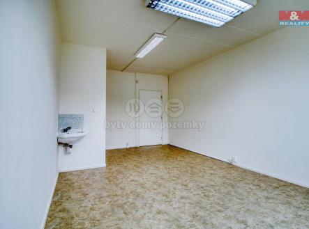 Pronájem - obchodní prostor, 41 m²