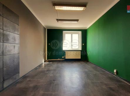 Pronájem - kanceláře, 74 m²