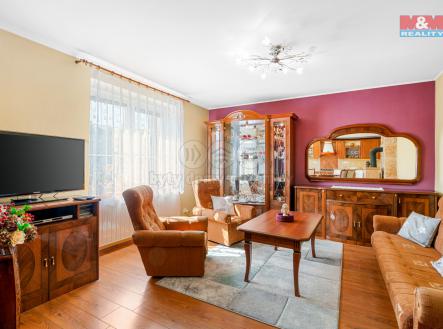Obývací pokoj s kuchyní. | Prodej - dům/vila, 658 m²