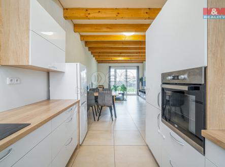 Prodej - dům/vila, 209 m²