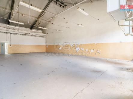 Interiér | Prodej - obchodní prostor, 3 000 m²