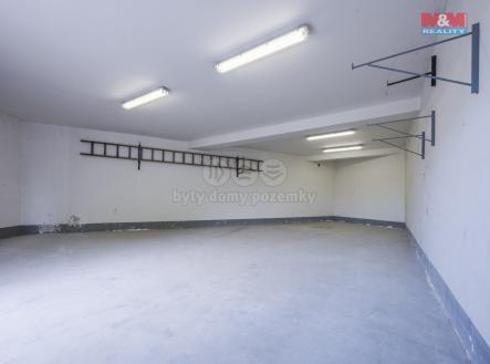 Pronájem - obchodní prostor, 487 m²