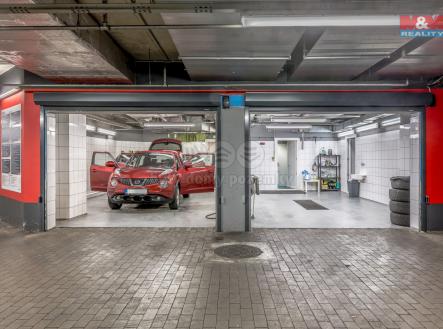 Automyčka | Prodej - obchodní prostor, 110 m²