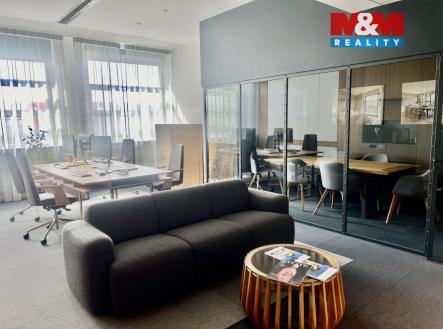 IMG_4170.jpg | Pronájem - kanceláře, 861 m²