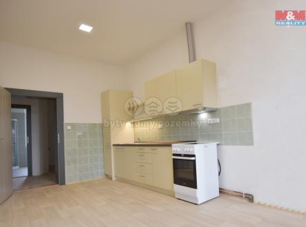 byt 110 kuchyn zmenšeno.jpg | Prodej bytu, 3+1, 104 m²