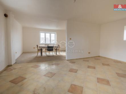 Prodej - dům/vila, 873 m²