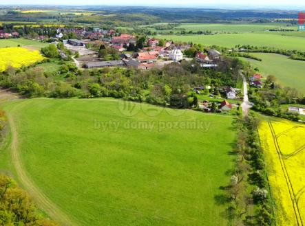 okolí | Prodej - pozemek pro bydlení, 808 m²