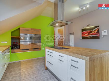 Prodej - dům/vila, 390 m²