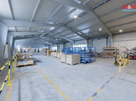 Pronájem - výrobní prostor, 1 828 m²