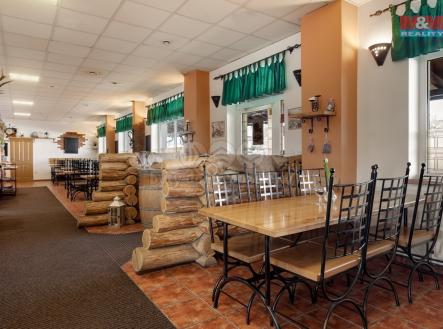 4fb2dae7-003e-4b9c-b4ac-e163f52633cd.jpg | Prodej - restaurace, 900 m²