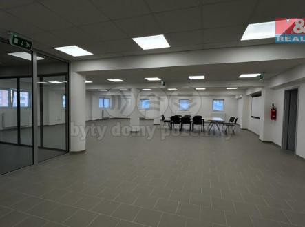 267889a6-a9b7-40ba-9670-9c1a3271dc2e.jpeg | Pronájem - kanceláře, 283 m²