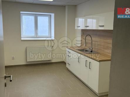 01aa76d2-ac5b-40bf-8415-4f9713acc1d7.jpeg | Pronájem - kanceláře, 283 m²