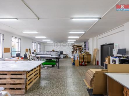 Pronájem - výrobní prostor, 400 m²